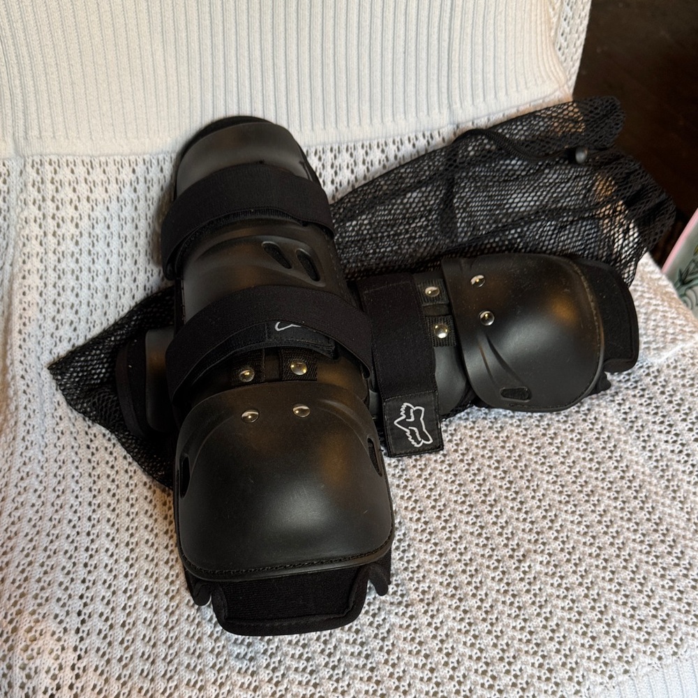 Black Protective Knee and Elbow Pads